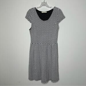 Miami Chic Chevron Pattern Black and White Dress Medium